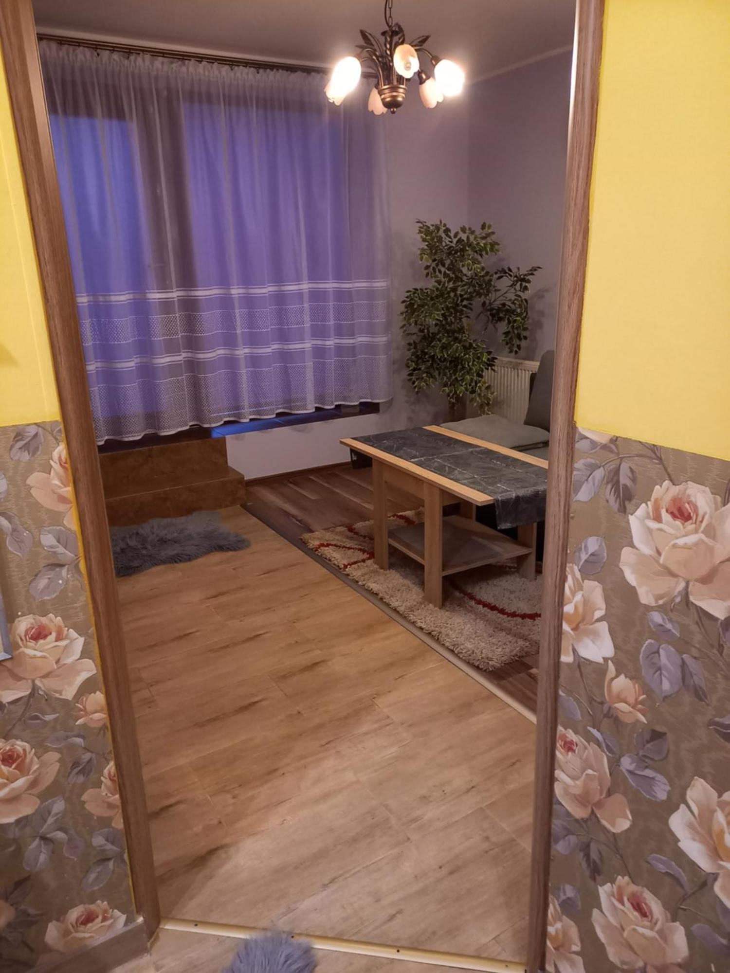 Apartament-Mieszkanie Gniezno-Na Doby Luaran gambar