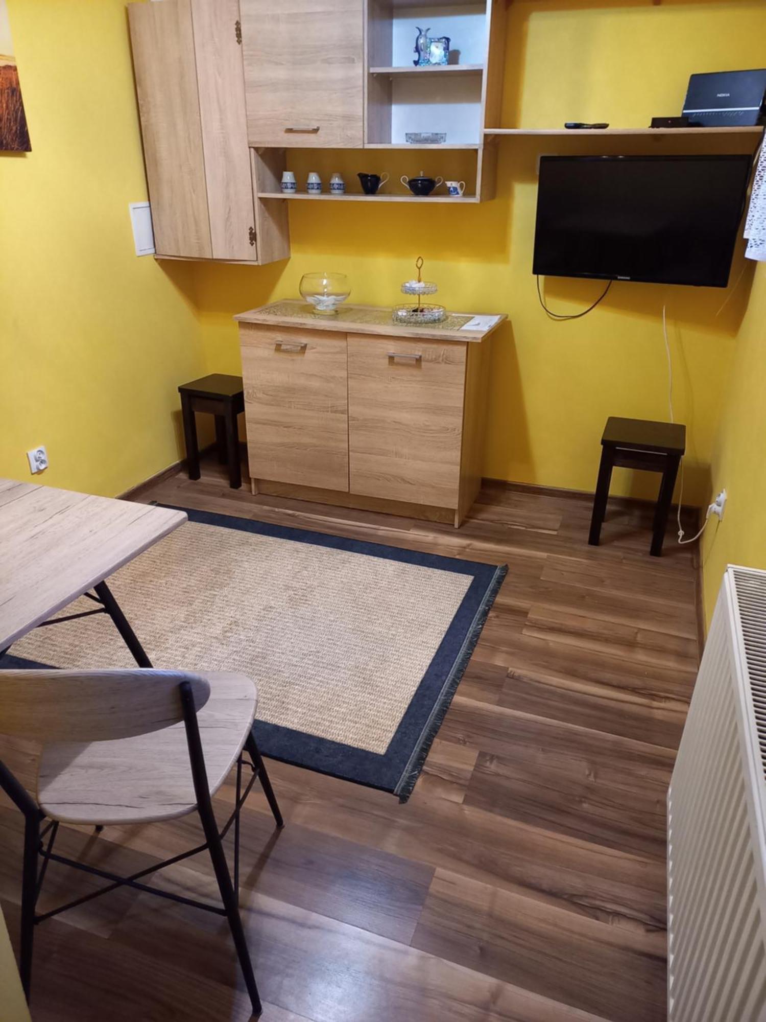 Apartament-Mieszkanie Gniezno-Na Doby Luaran gambar