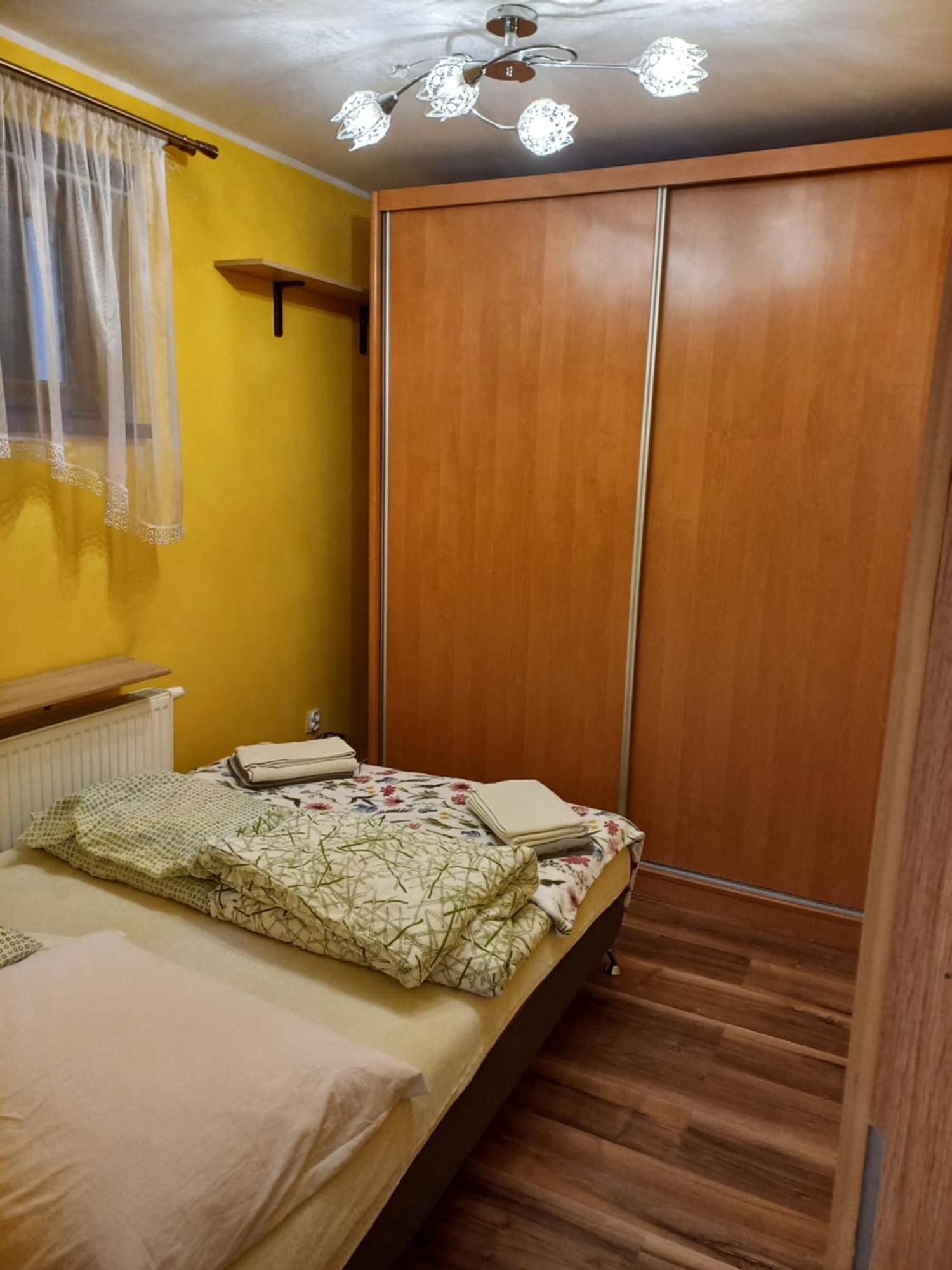Apartament-Mieszkanie Gniezno-Na Doby Luaran gambar